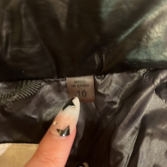 SAM. New York Girl’s Black Puffer Size 10 - Picture 6 of 7